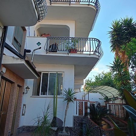 Casa Vacanza Riviera Dei Saraceni Требизачче Экстерьер фото